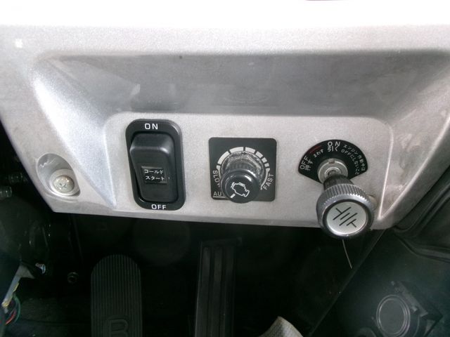 MITSUBISHI FUSOU AERO ACE 2008 Image 31