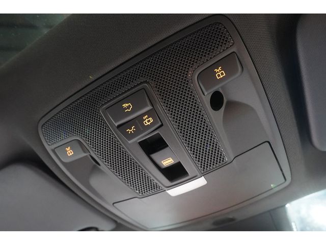 AMG CLA CLASS 2016 Image 31