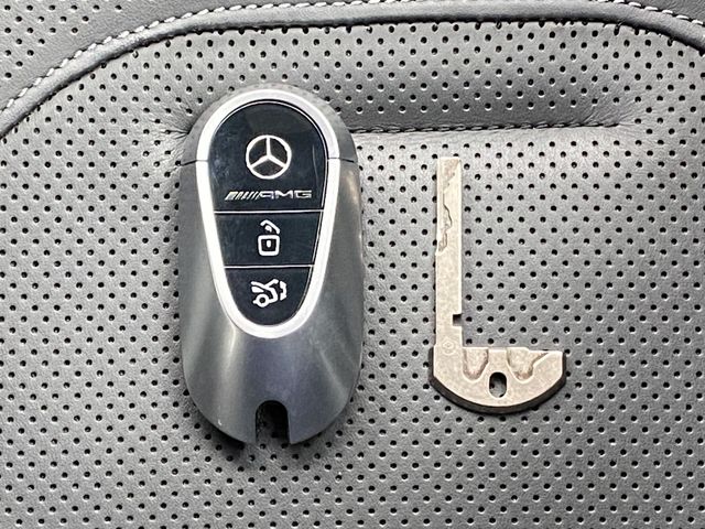 MERCEDES BENZ MERCEDES AMG C STATI 2024 Image 31