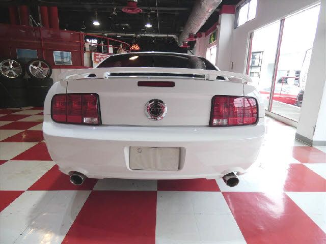 FORD MUSTANG 2008 Image 31