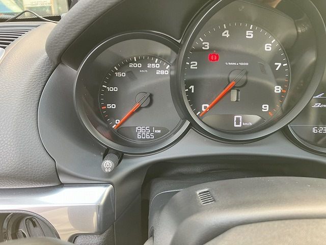 PORSCHE BOXSTER 2015 Image 31