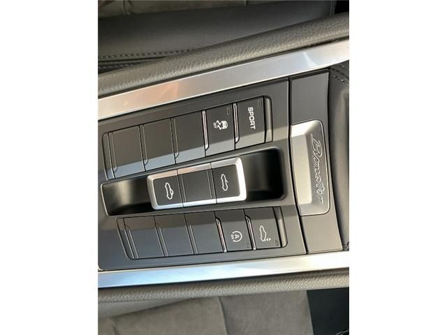 PORSCHE BOXSTER 2015 Image 31