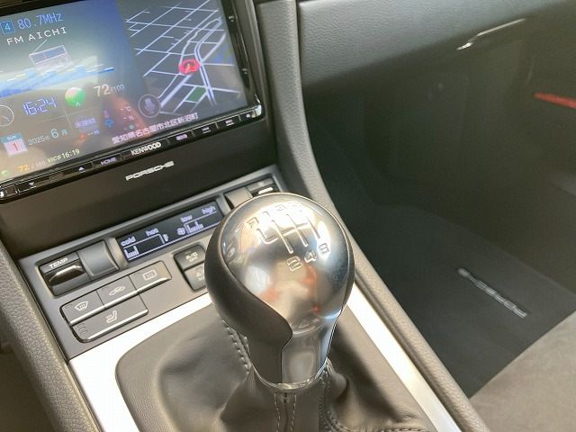 PORSCHE BOXSTER 2015 Image 31