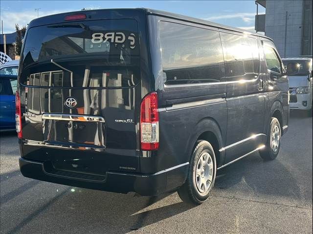 TOYOTA HIACE VAN 4WD 2019 Image 31