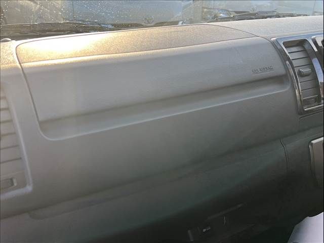 TOYOTA HIACE VAN 4WD 2019 Image 31