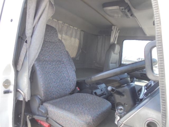 ISUZU GIGA 2004 Image 31