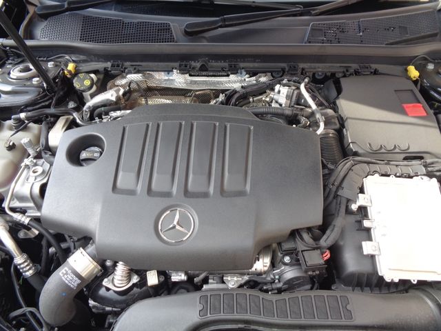 MERCEDES BENZ CLA CL 2023 Image 31