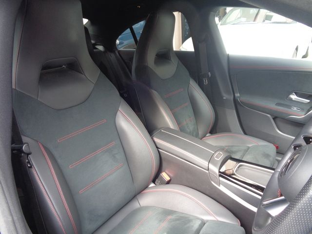 MERCEDES BENZ CLA CL 2023 Image 31