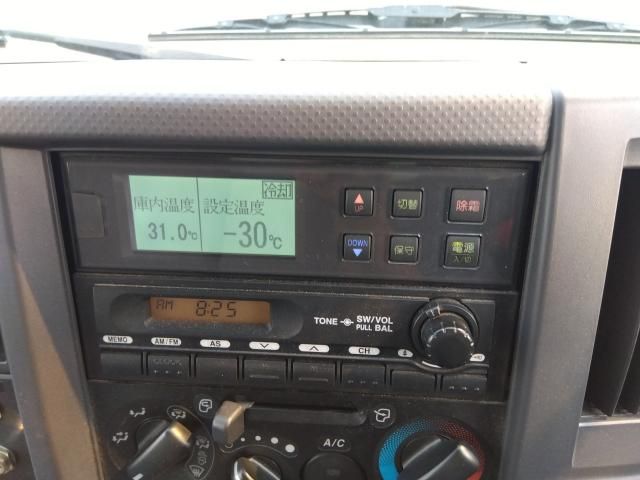 ISUZU ELF 2014 Image 31