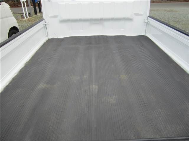 NISSAN NT100 CLIPPER 4WD 1989 Image 31