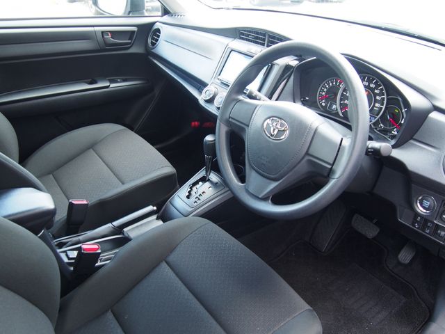 TOYOTA COROLLA AXIO 4WD 2023 Image 31