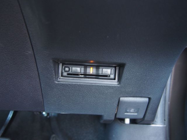 TOYOTA COROLLA AXIO 4WD 2023 Image 31