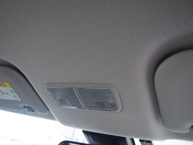 TOYOTA COROLLA AXIO 4WD 2023 Image 31