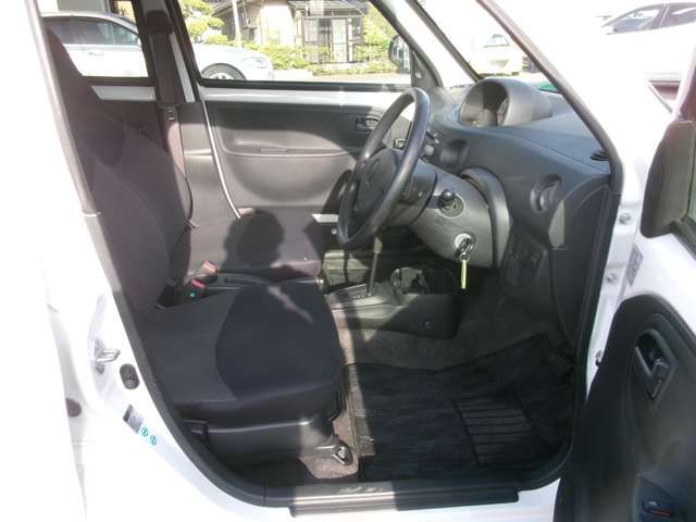 DAIHATSU ESSE 2009 Image 31
