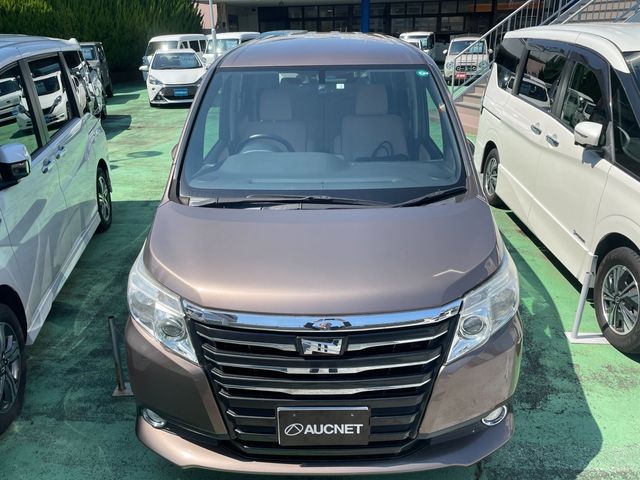 TOYOTA NOAH 2014 Image 31