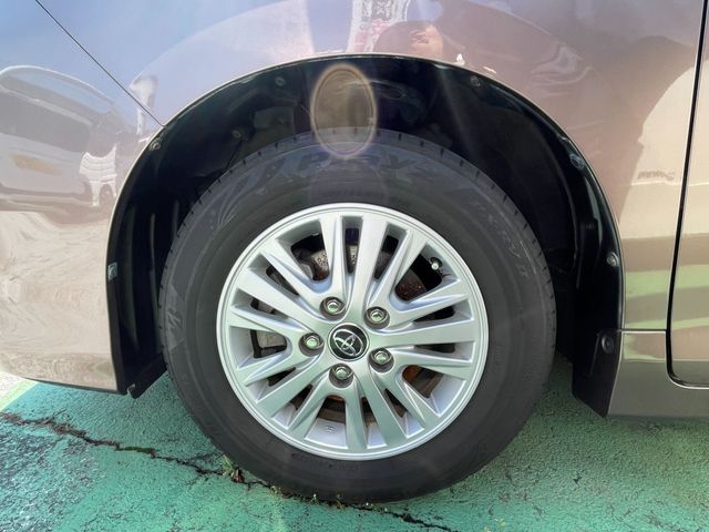 TOYOTA NOAH 2014 Image 31