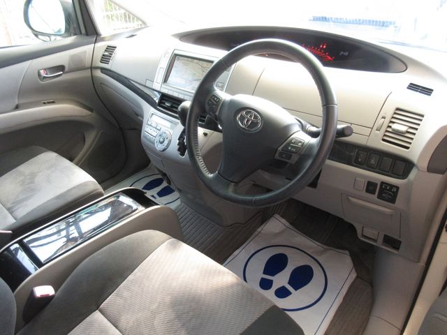 TOYOTA ESTIMA 2006 Image 31