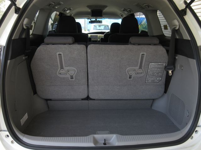 TOYOTA ESTIMA 2006 Image 31