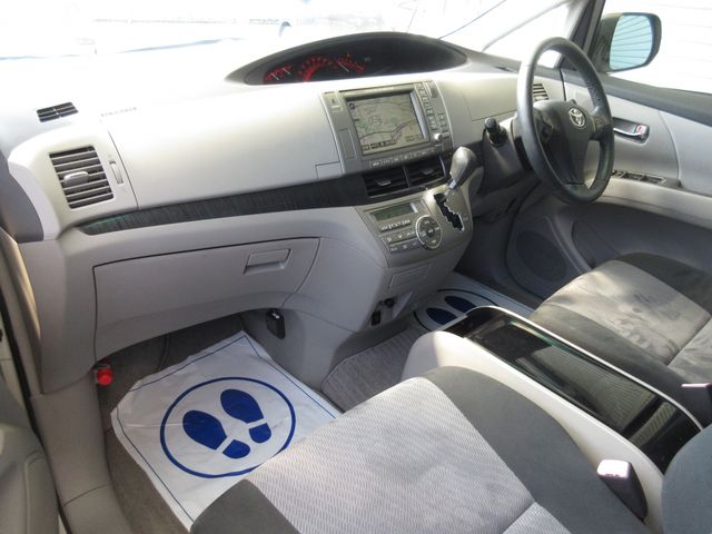 TOYOTA ESTIMA 2006 Image 31