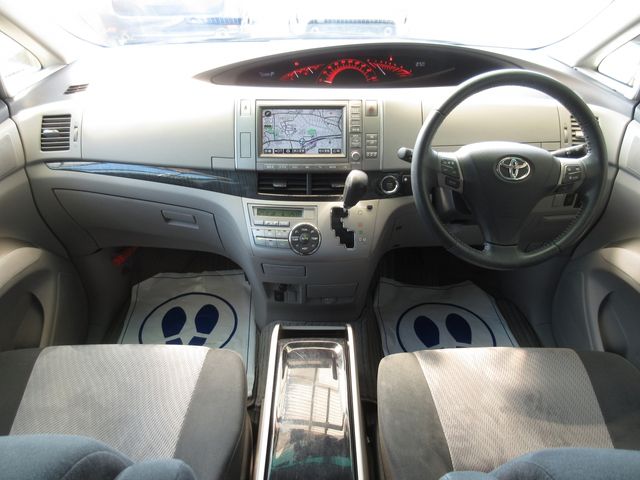 TOYOTA ESTIMA 2006 Image 31