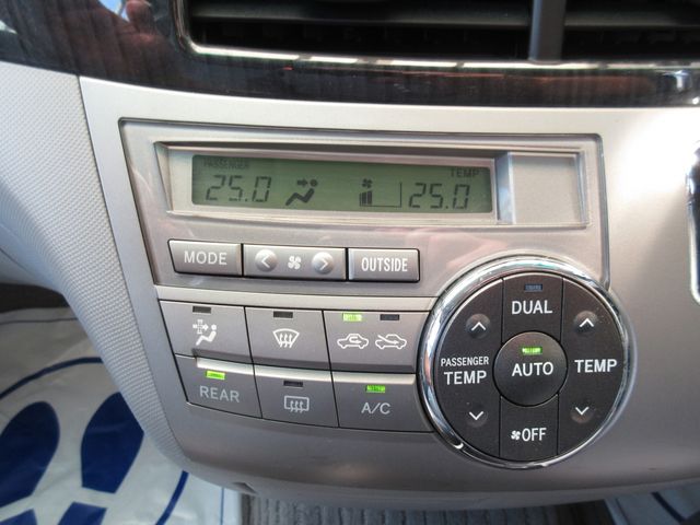 TOYOTA ESTIMA 2006 Image 31