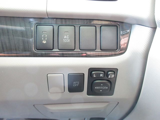 TOYOTA ESTIMA 2006 Image 31