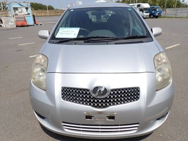 TOYOTA VITZ 2007 Image 31