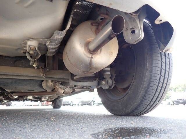 TOYOTA VITZ 2007 Image 31