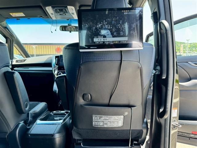 TOYOTA VELLFIRE 2017 Image 31