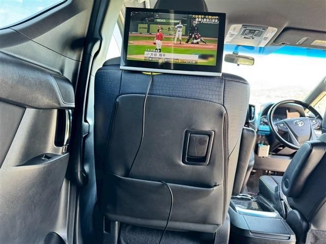 TOYOTA VELLFIRE 2017 Image 31