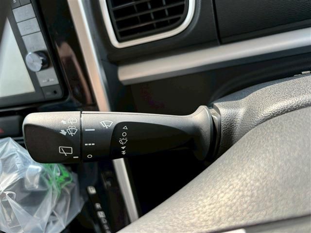 DAIHATSU TANTO CUSTOM 2016 Image 31