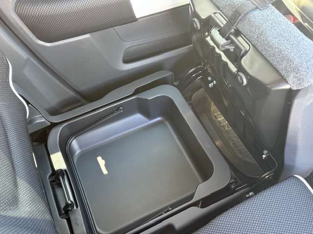 SUZUKI HUSTLER 2015 Image 31