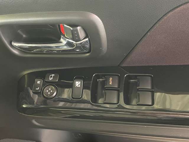 SUZUKI WAGON R STINGRAY 2018 Image 31