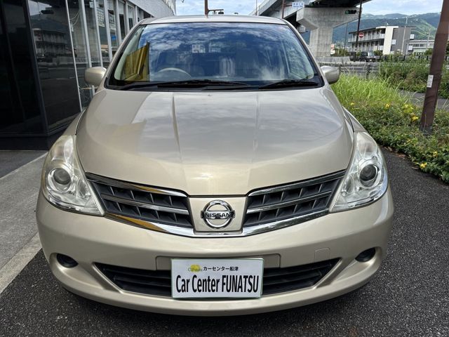 NISSAN TIIDA 2012 Image 31