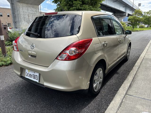 NISSAN TIIDA 2012 Image 31