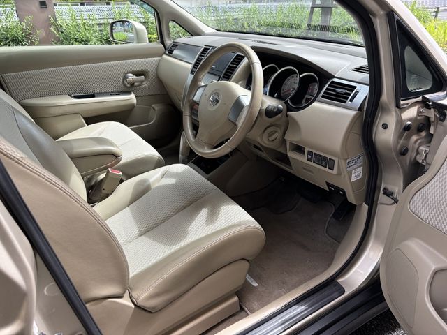 NISSAN TIIDA 2012 Image 31