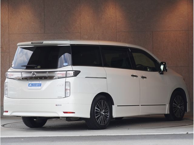 NISSAN ELGRAND 2014 Image 31