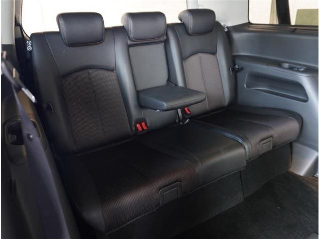 NISSAN ELGRAND 2014 Image 31