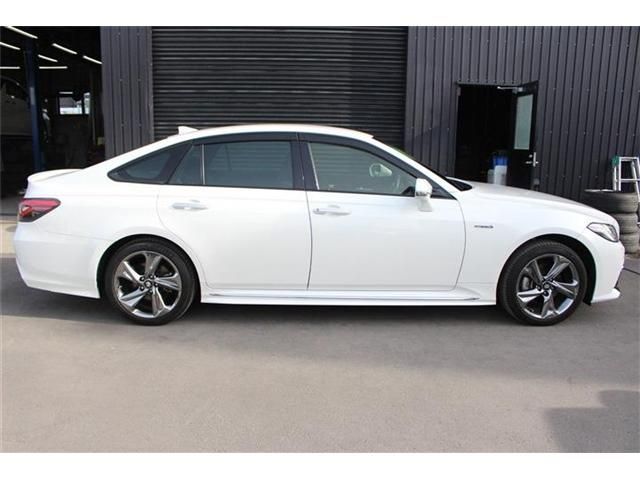 TOYOTA CROWN SEDAN HYBRID 4 2018 Image 31