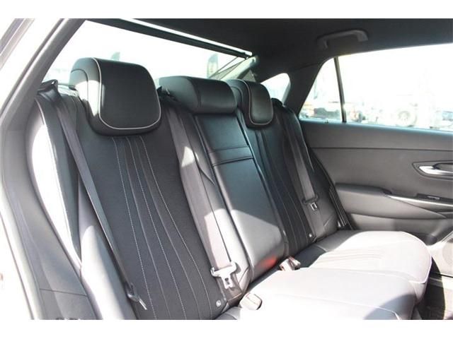 TOYOTA CROWN SEDAN HYBRID 4 2018 Image 31