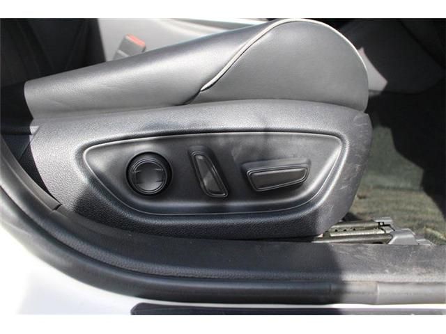 TOYOTA CROWN SEDAN HYBRID 4 2018 Image 31