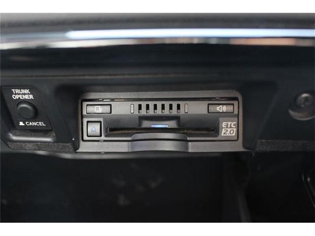 TOYOTA CROWN SEDAN HYBRID 4 2018 Image 31