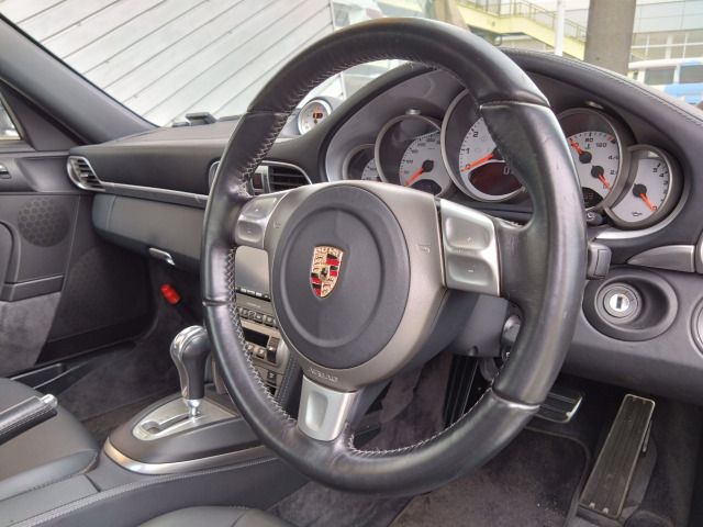 PORSCHE 911 2007 Image 31