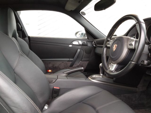 PORSCHE 911 2007 Image 31