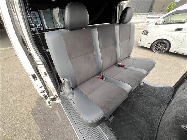 TOYOTA HIACE VAN 4WD 2021 Image 31