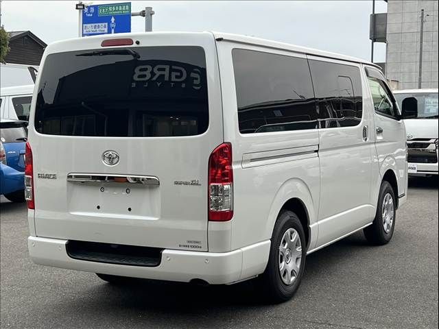 TOYOTA HIACE VAN 4WD 2021 Image 31