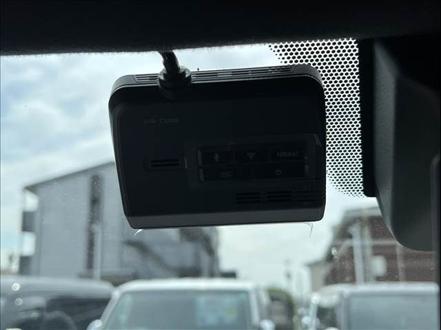 TOYOTA HIACE VAN 4WD 2021 Image 31