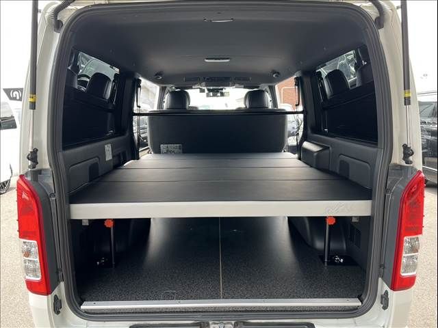 TOYOTA HIACE VAN 4WD 2021 Image 31