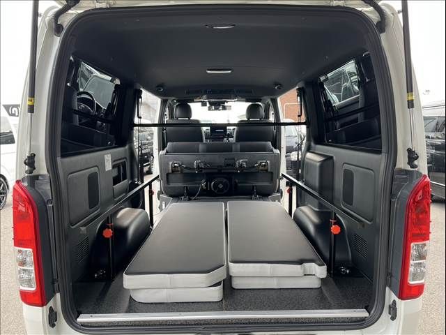 TOYOTA HIACE VAN 4WD 2021 Image 31