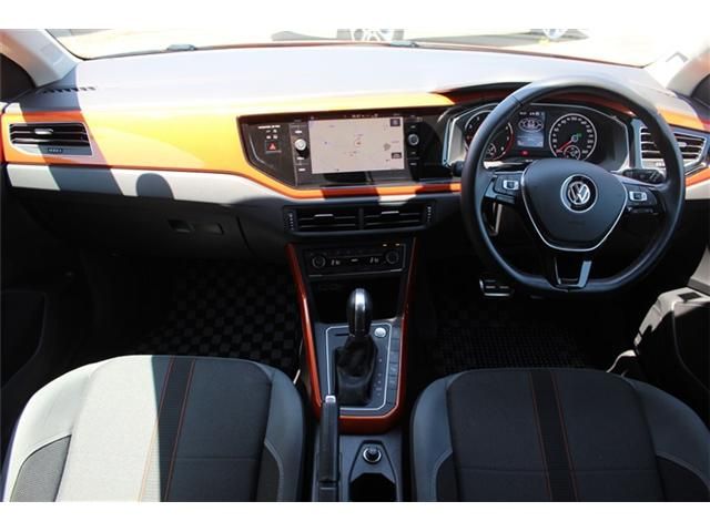 VOLKSWAGEN POLO 2019 Image 31